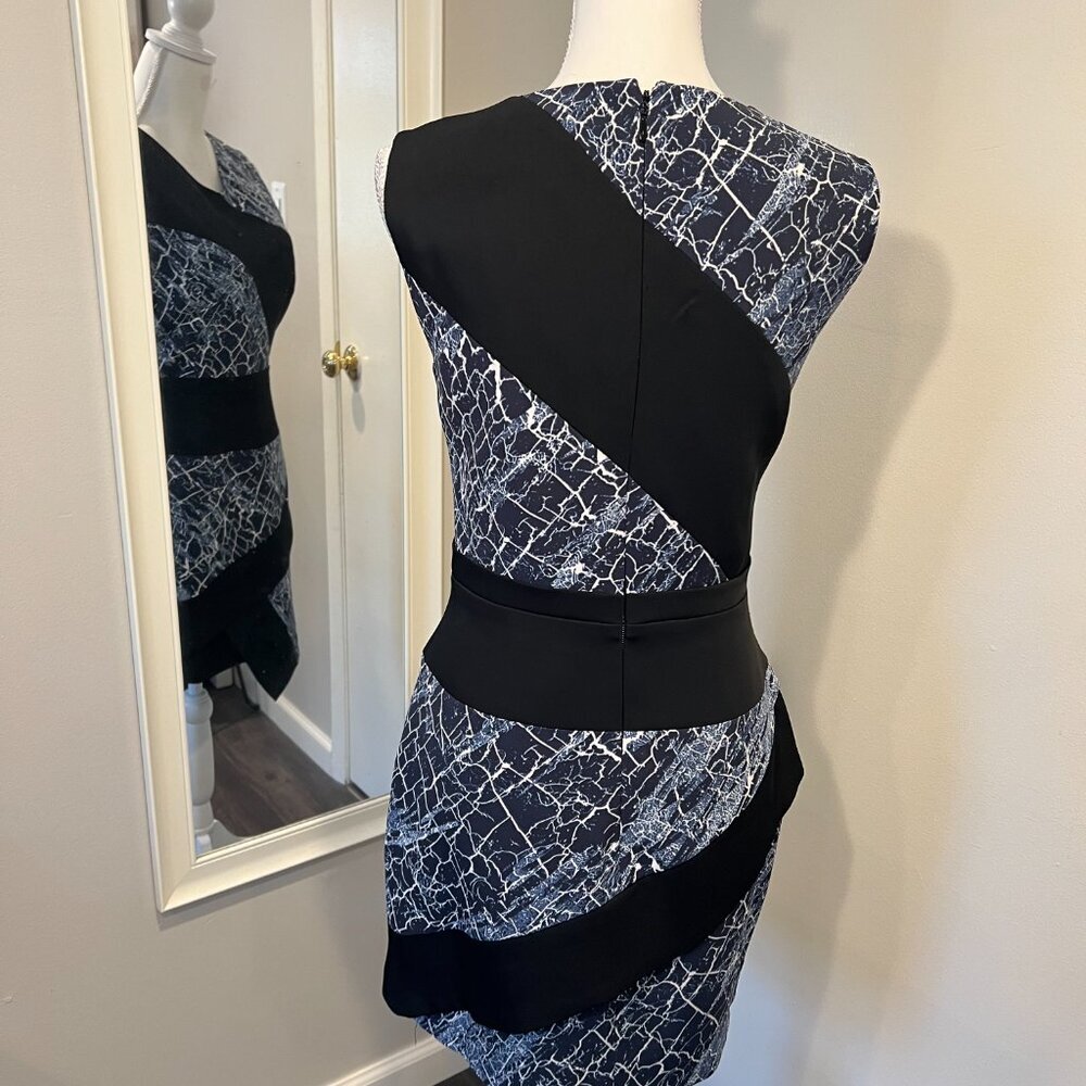 BCBGMaxAzria 'Dalia" Blue and Black Asymmetrical Sheath Dress, Size 4 - Picture 12 of 16